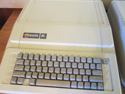 Apple 002.JPG