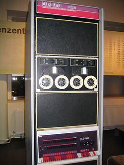 250px-Pdp-11-40.jpg