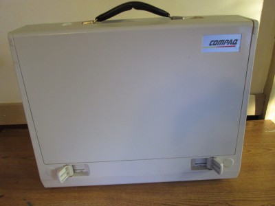 Compaq 101709 005.JPG